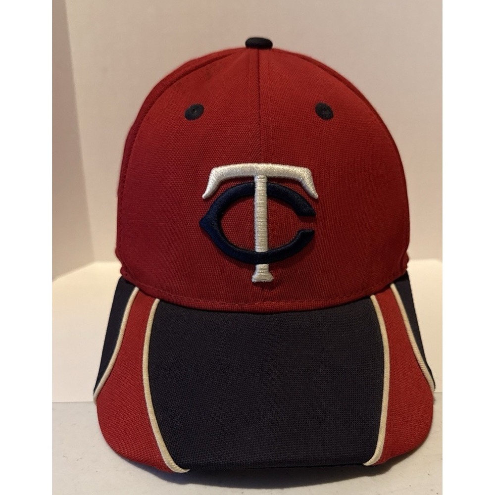 New Era‎ 39 Thirty Mn Twins Hat Medium-Large Blue And Red Logo Medium/Large